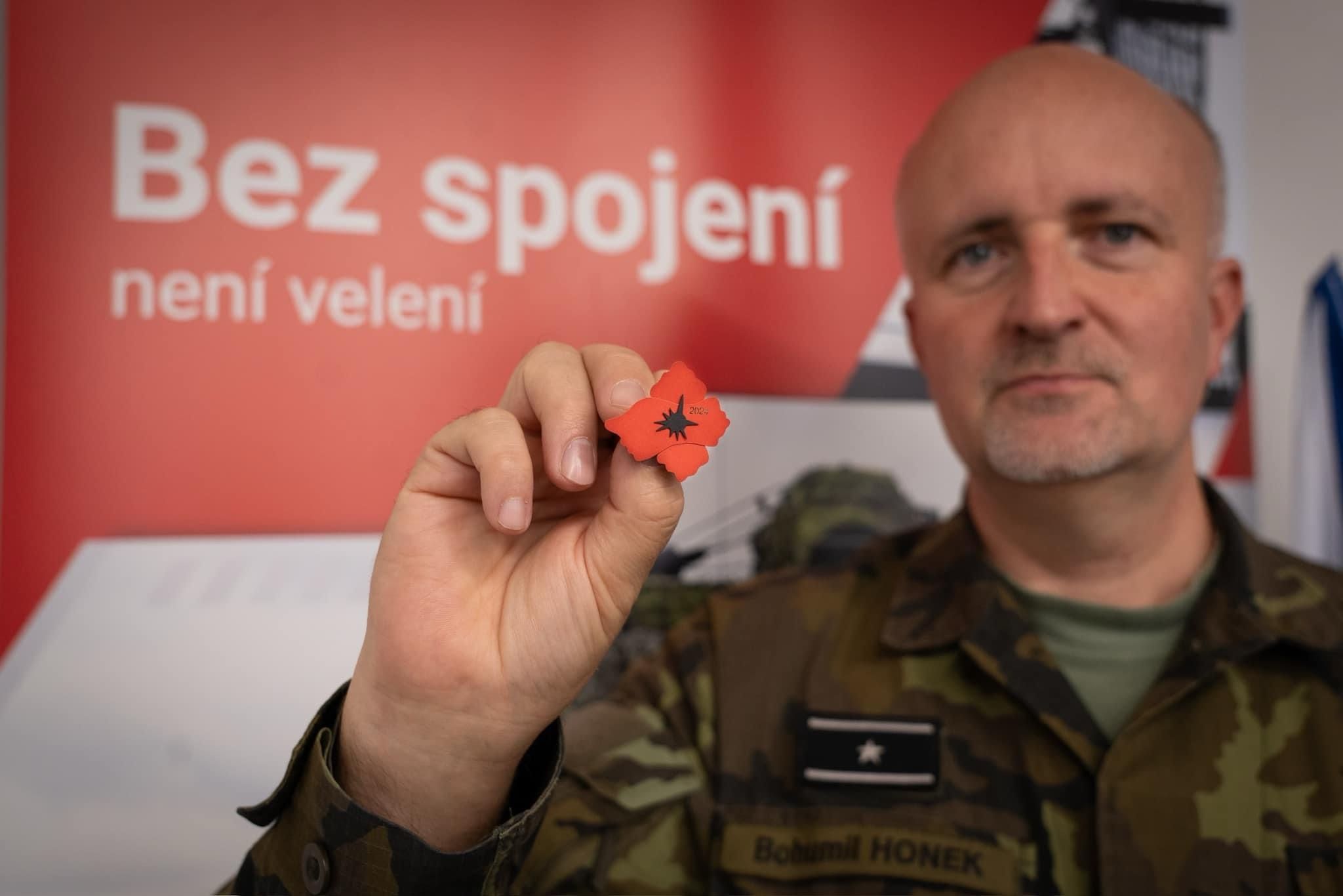 Spojaři pořádají sbírku pro válečné veterány v rámci akce „Vlčí máky“