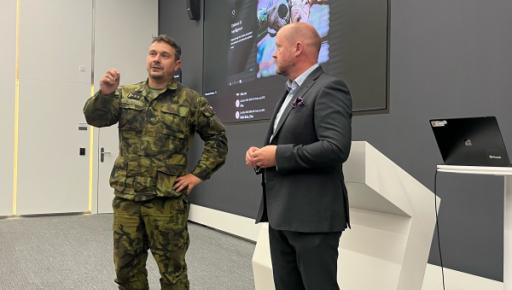 Plukovník Jan Jelínek promluvil na Technologickém semináři 